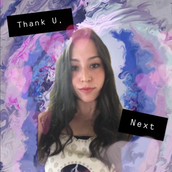 Meet your posher! ๐Amanda - Picture 1 of 1